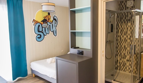 Room, 3 Bedrooms, Lake View