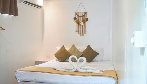 Apart-style room with private pool