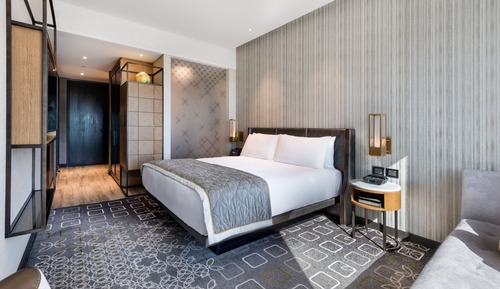King Classic City View Room