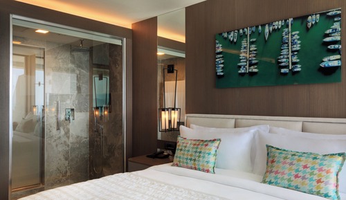 Suite, 1 King Bed, Non Smoking, Sea View (Balcony)