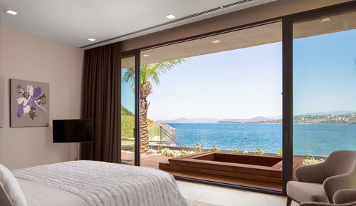 Secluded Bay Presidential Villa