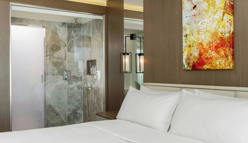 Room, 1 King Bed, Non Smoking, Balcony (View)