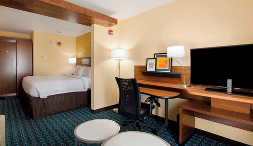 Suite, 1 King Bed with Sofa bed, Non Smoking