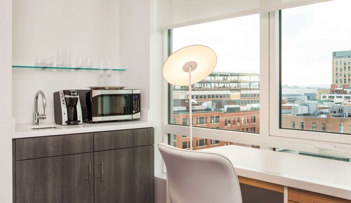 Suite, 1 King Bed (VIP)
