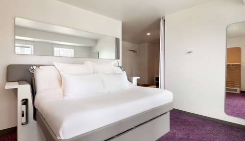 Room, 1 King Bed (First)