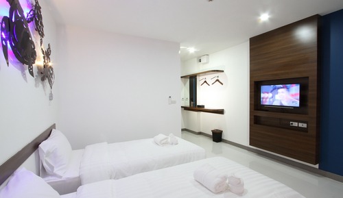 Standard Twin Room