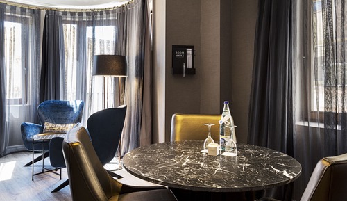Suite (The Corner Single Use)