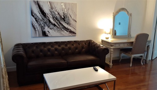 Queen Suite
