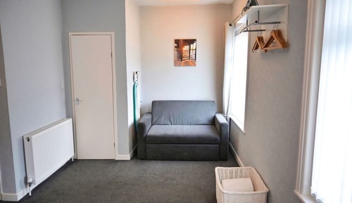 Family Room, Ensuite (Family Suite 9)