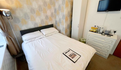 Double Room (room 7)