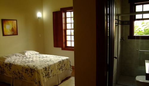 Quarto basico ( sem estacionamento )