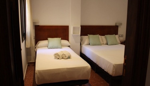 Triple Economy Room