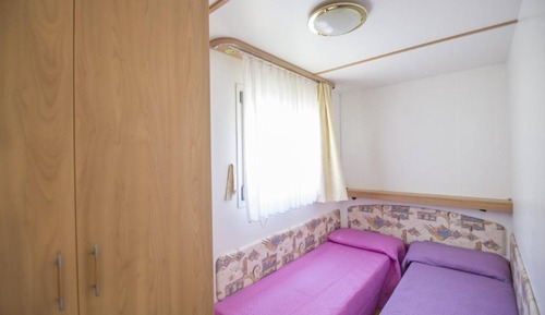 Standard Mobile Home, 2 Bedrooms