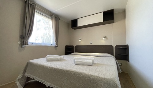 Deluxe Mobile Home