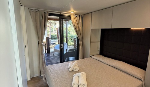 Deluxe Mobile Home, 2 Bedrooms