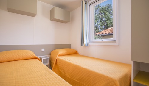 Deluxe Mobile Home, 2 Bedrooms