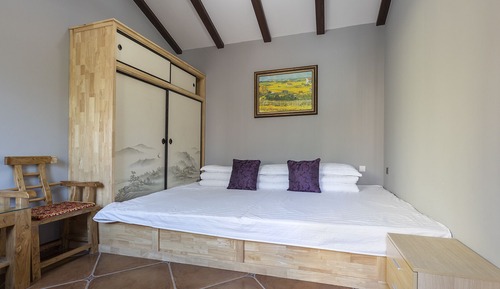 Double Room, Mountain View