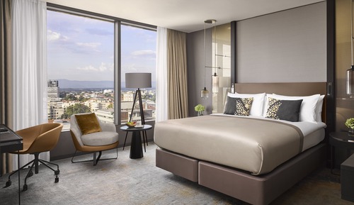 Classic Room, 1 King Bed (High Floor)