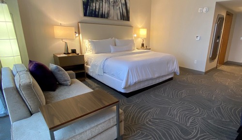 Executive Room, 1 King Bed (Hearing Accessible)