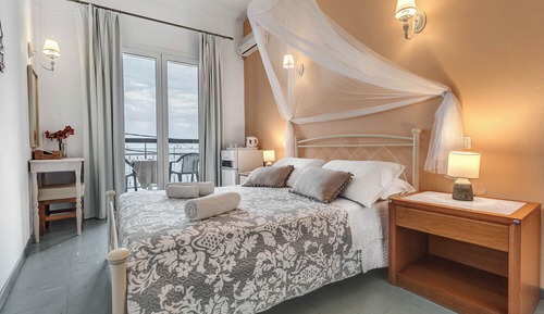 Classic Double or Twin Room, Sea View