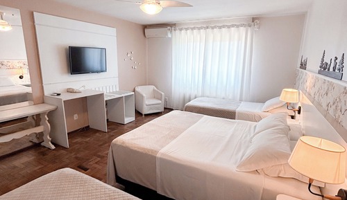 Classic Quadruple Room
