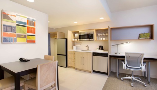 Premium Studio, 1 King Bed, Non Smoking