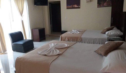 Standard Room, 2 Double Beds