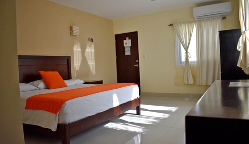 Standard Room, 1 King Bed