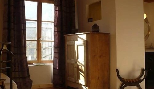 Standard Double Room, Ensuite, Garden View