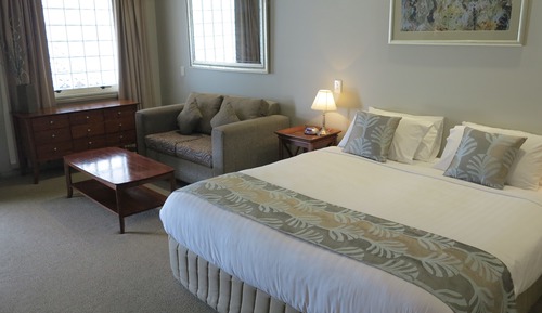 Superior Studio, 1 King Bed