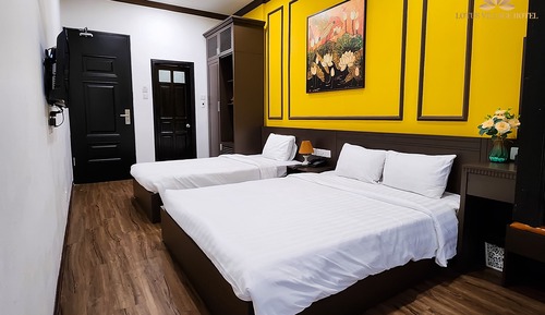 Deluxe Triple Room with Balcony