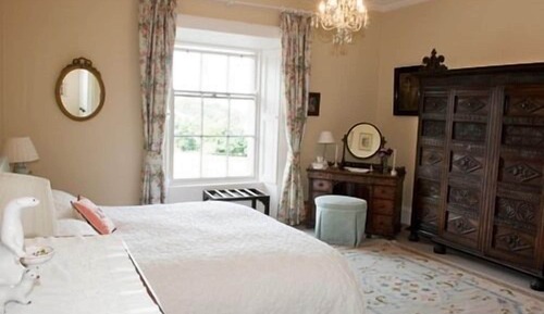 Superior Double Room, Ensuite, Lake View (Teak Room)