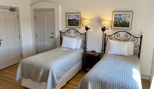 Deluxe Room, 2 Twin Beds, Balcony