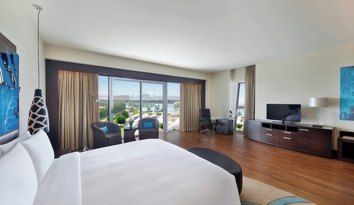 Premium Room, 1 King Bed, Non Smoking, Balcony