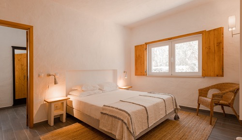 Master Suite with private pool
