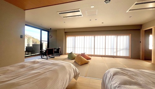 Premium Room, 2 Bedrooms, Non Smoking, Mountain View