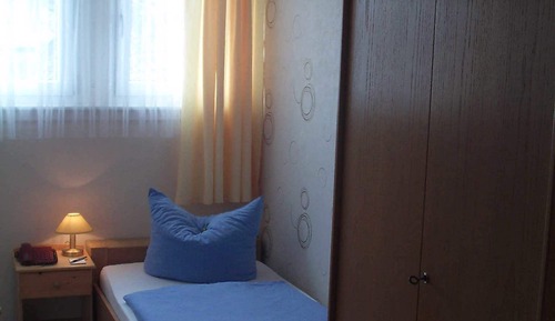 Economy Single Room