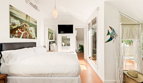 Deluxe Room, Balcony