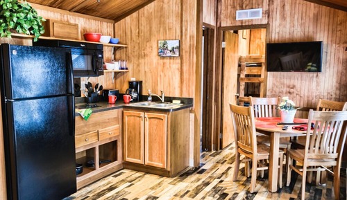 Large Cabin 
