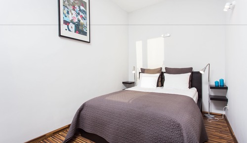 Deluxe Apartment (4th floor No Lift, 11)
