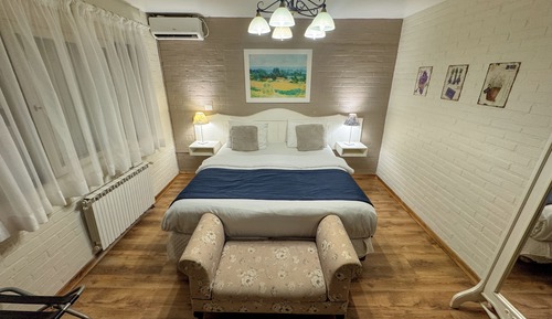 Suite, Fireplace