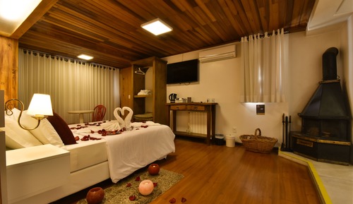 Deluxe Suite, Hot Tub