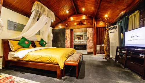 Premier Room