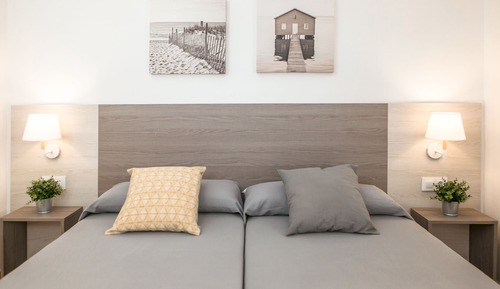 Apartment, 2 Bedrooms, Garden Area