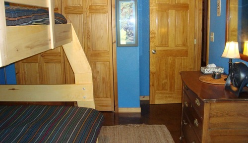 Deluxe House, 2 Bedrooms, 2 Bathrooms (Bear Cabin on Wolverine Trails)