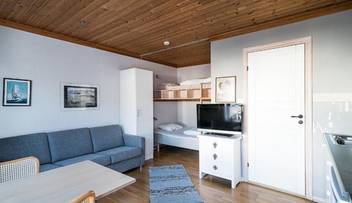 Standard Studio, Marina View