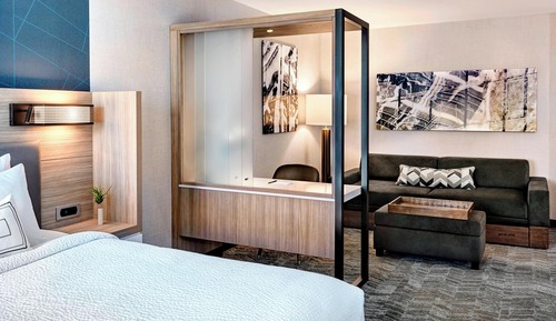 Suite, 1 King Bed, Non Smoking