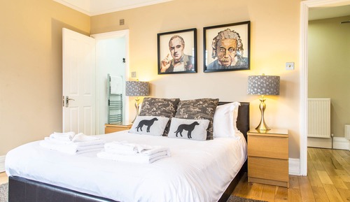 Luxury Studio, Ensuite, Garden View (Apartment 2)