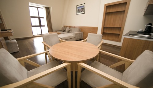 Deluxe Suite, Balcony