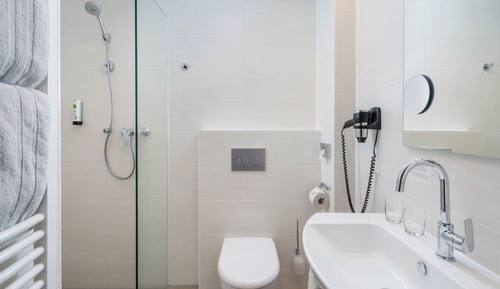 Double Room, Balcony, River View (air-conditioned)